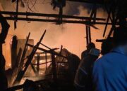 Detik-Detik Rumah di Lamongan Terbakar Hebat Saat Pemilik Terlelap