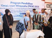 Dekranas Pusat Kunjungi Kampung Samin, Kagumi Batik Obor Sewu Khas Bojonegoro