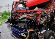 Bus Dali Prima Tertabrak Truk Tangki di Lamongan, Tiga Penumpang Luka-Luka