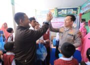 Bhayangkari Bojonegoro Hadirkan Keceriaan di Sekolah Luar Biasa Putra Harapan