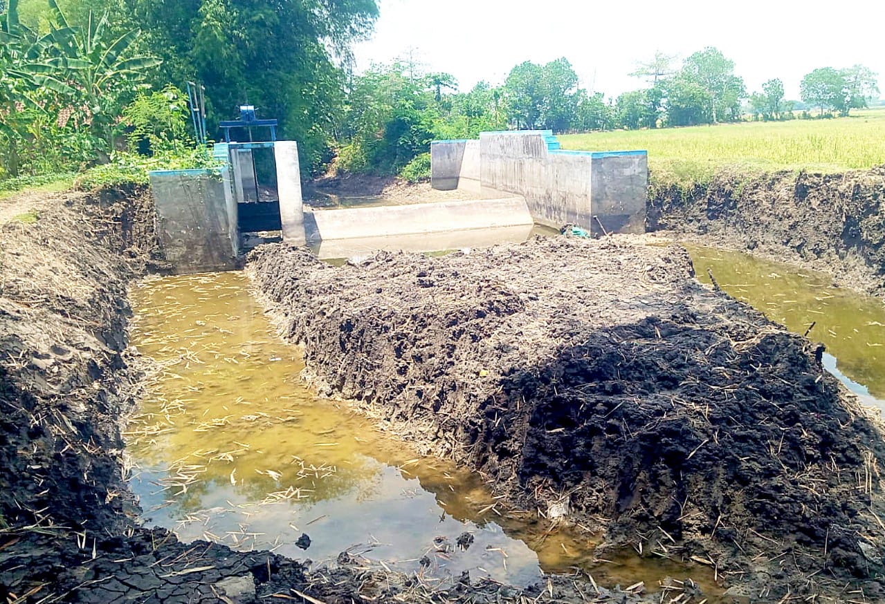 7a7bb4ee 2d70 4666 afa7 4b181bba3dee