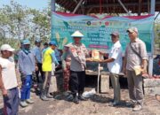 Polsek Kedungadem Kolaborasi dengan Perhutani dan Warga, Tanam Jagung di Kawasan Hutan