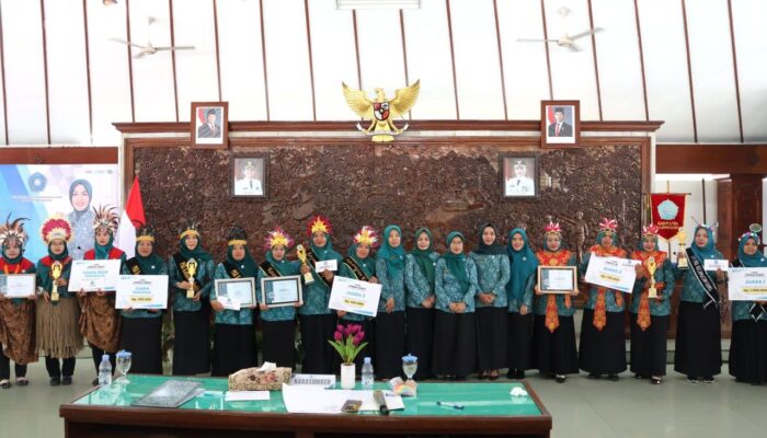PKK Bojonegoro Gelar Lomba Cerdas Sehat, Semangatnya Guncang Pendopo