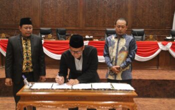 Drama Pembahasan Berakhir, DPRD Bojonegoro Ketok Palu KUA-PPAS 2026