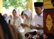 Semarak HJB ke-348: Bupati Bojonegoro Ziarah Sekaligus Serahkan Bantuan ke Warga Kurang Mampu