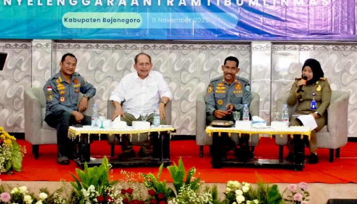 Keren, Linmas Bojonegoro Dilatih Padamkan Api dan Tangani Bencana Sejak Dini