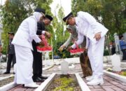 Momentum Hari Pahlawan, Bojonegoro Tabur Bunga dan Beri Penghargaan untuk Pejuang Bangsa