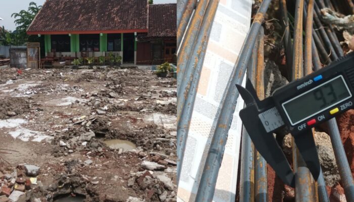 Proyek Sekolah Sumuragung Bojonegoro Bermasalah: Besi Oplosan, Transparansi Nol