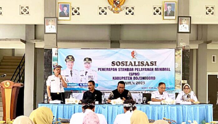 Standar Baru Pelayanan Desa: Bupati Bojonegoro Pasang Target Warga Harus Puas