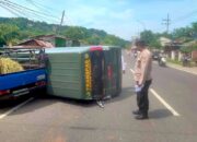 Gagal Hindari Pejalan Kaki, Mobil Tahanan Tabrak Pikap di Tuban