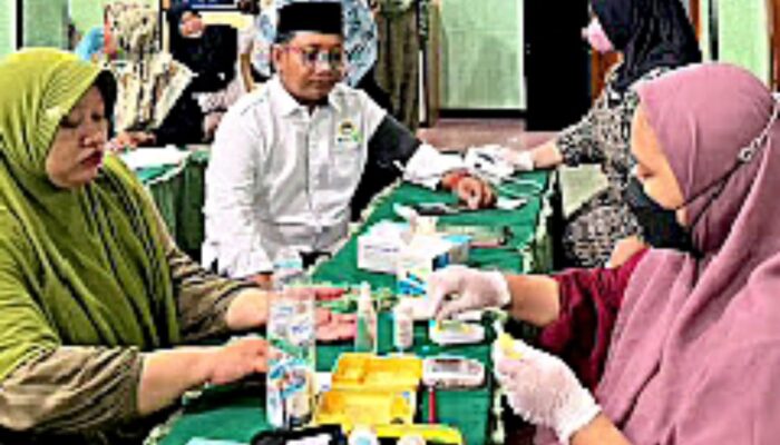 Peduli Kesehatan Warga, LDII Tambak Oso Gelar Cek Gratis di Masjid