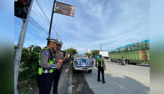 Arus Nataru Diprediksi Padat Polisi Cek Jalur Alternatif di Lamongan