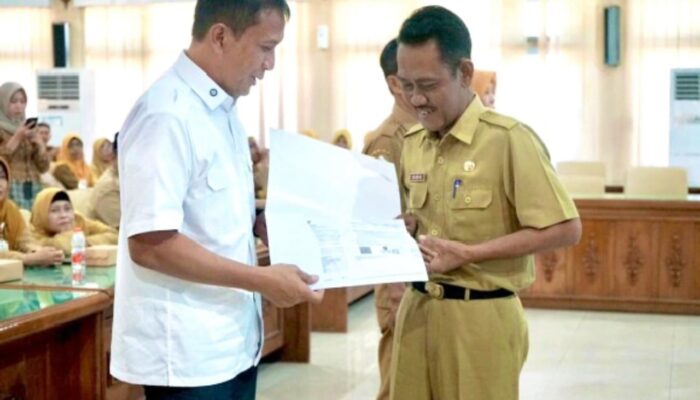 96 PNS Bojonegoro Masuki Masa Pensiun, Ada SK Anumerta Kepala Sekolah