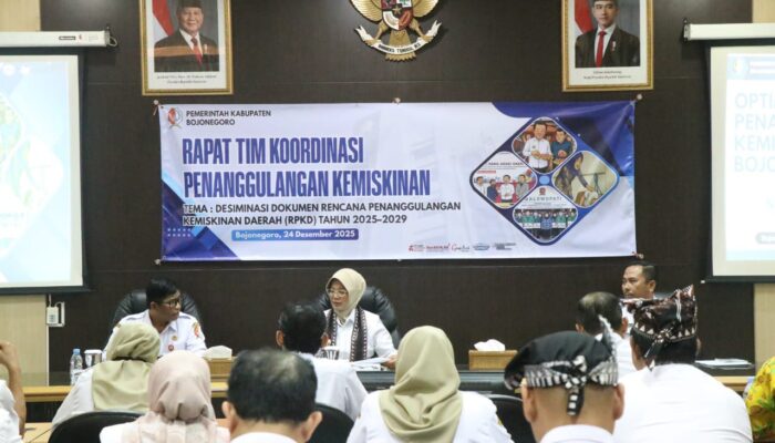 Stiker Rumah Tangga Miskin hingga UMKM Naik Kelas, Ini Jurus Pemkab Bojonegoro