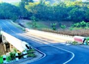 Ekonomi Desa Terdongkrak, Jalan Mulus Menyebar di Penjuru Bojonegoro