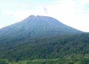 Di Balik Keindahan Gunung Slamet, Tersimpan Ancaman Alam yang Nyata