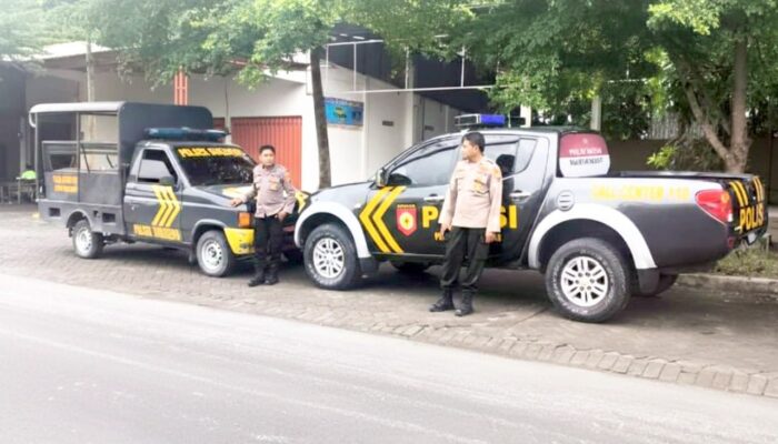 Cegah Kejahatan di Jam Rawan, Polsek Sugihwaras Bojonegoro Patroli