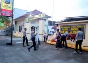 Siaga 24 Jam, Polres Lamongan Kerahkan Puluhan Personel Hadapi Banjir Kalitengah