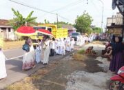 Lantunan Sholawat Iringi Pawai Ta’aruf Isra Mi’raj di Sidorejo Bojonegoro