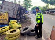 Sering Terjadi Kecelakaan, Truk Box Kembali Terperosok di Balen Jalur Bojonegoro – Babat