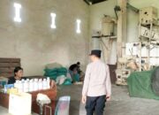 Tekan Kriminalitas, Polsek Kapas Bojonegoro Patroli Sapa Siang di Pusat Keramaian