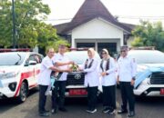 Puskesmas dan RSUD Bojonegoro Dapat Kado Alkes dan Penghargaan