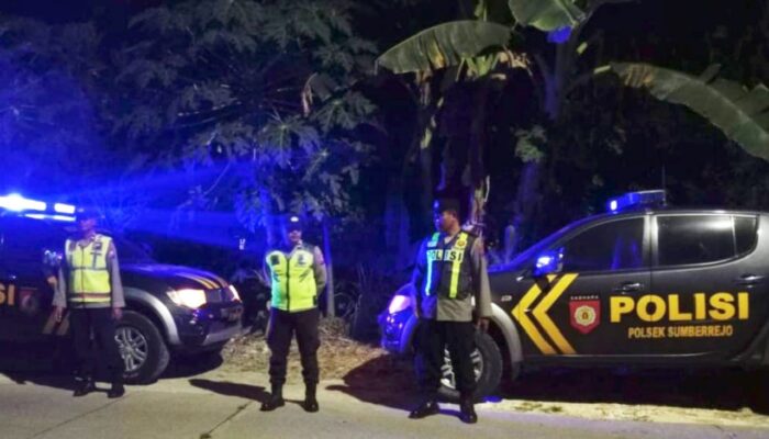 Polisi Siaga Malam Hari, Keamanan Sumberrejo Bojonegoro Terjaga