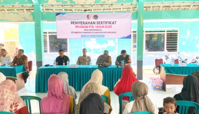 800 Sertifikat Tanah Dibagikan di Kedungrejo Bojonegoro, Polisi Siaga