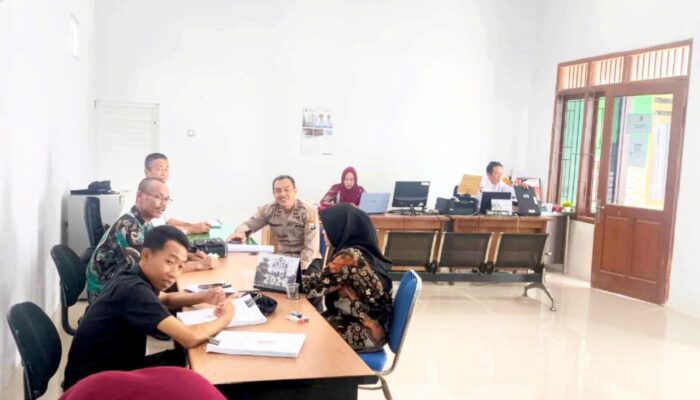 Patroli dan Sambang, Cara Polsek Kanor Bojonegoro Ciptakan Desa Aman