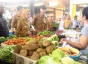 Sidak Pasar Pahing, Wali Kota Kediri Tegaskan Harga Pangan Harus Stabil