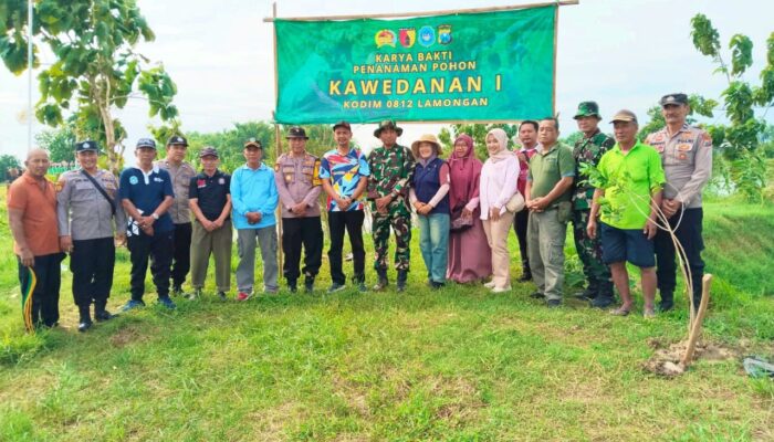 Tiga Pilar Sarirejo Lamongan Kompak Hijaukan Waduk Gempolpayung