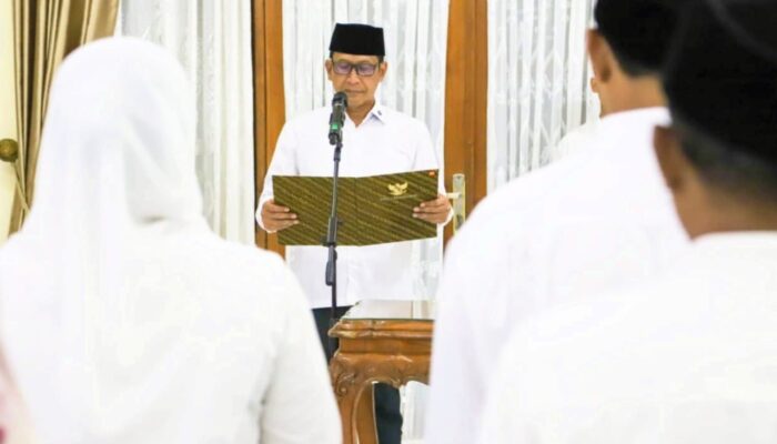 Penyegaran Birokrasi, 39 Pejabat Bojonegoro Resmi Dilantik di Rumah Dinas Bupati