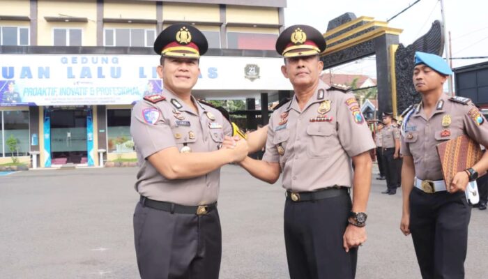 Tanpa Cacat Selama 36 Tahun, Anggota Polisi Lamongan Ini Raih Pangkat AKBP