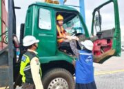 Strategi Service Mindset: Alasan di Balik Rutinitas Bagi Takjil PT Terminal Petikemas Surabaya