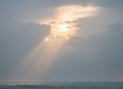 Prediksi Cuaca Bojonegoro Hari Ini: Siapkan Diri, Awan Mendung Dominasi Langit Kota