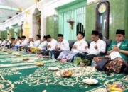 Malam Selawe di Sunan Giri Gresik, 2.000 Nasi Kebuli dan 500 Kupat Ketheg Dibagikan