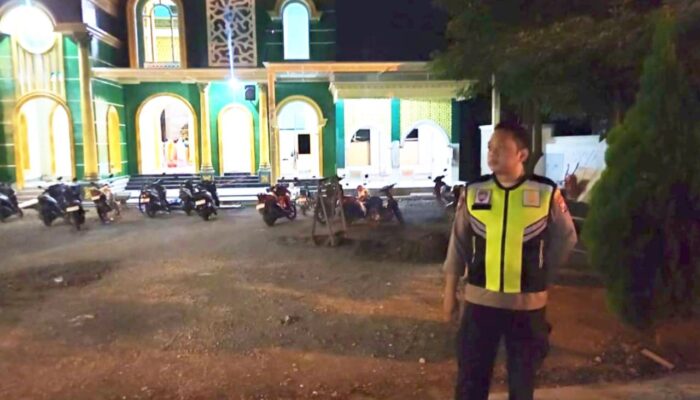 Warga Kedungadem Bojonegoro Bisa Tarawih Nyaman, Polisi Turun Patroli