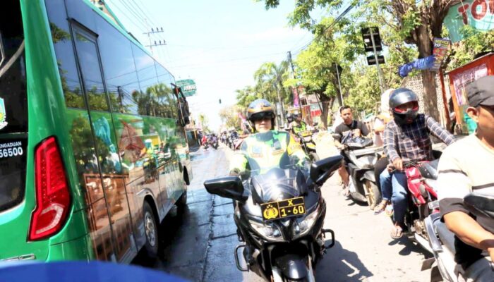 Wisata Paciran Ramai Saat Lebaran, Kapolres Lamongan Pastikan Keamanan Maksimal