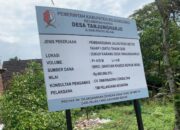 Warga Curiga, Jalan Beton Desa Tanjungharjo Kapas Bojonegoro Diduga Tak Sesuai Spesifikasi