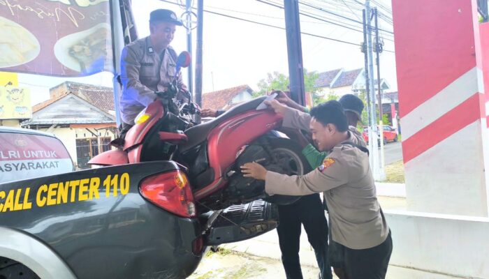 Hilang Kendali, Motor Pelajar Hantam Pohon di Sumuragung Sumberrejo Bojonegoro