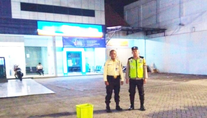 Cegah Pencurian dan Perampokan, Polisi Sisir Titik Rawan Sumberrejo Bojonegoro