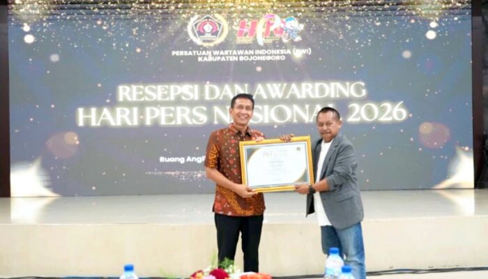 Malam Puncak HPN 2026, Bupati Bojonegoro Diganjar Penghargaan Bergengsi