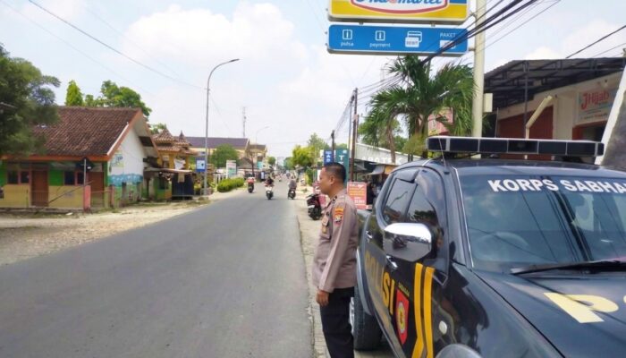 Minimarket hingga Pasar Dipantau, Polisi Sugihwaras Bojonegoro Tingkatkan Patroli