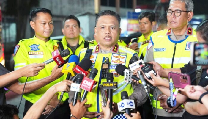 Pantauan Malam di Tol Cikampek, Kakorlantas Pastikan Arus Balik Masih Aman
