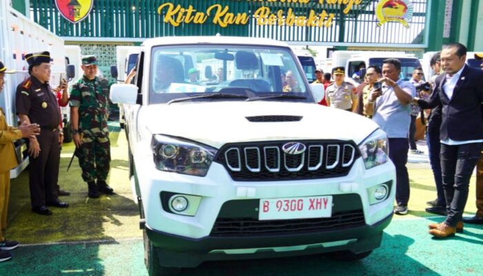 Truk dan Pikap Dibagikan ke Desa di Bojonegoro, Distribusi Hasil Tani Makin Lancar