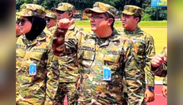 Dari Apel Pagi hingga Baris-Berbaris, Ini Pengalaman Ketua DPRD Lamongan di Retreat Akmil