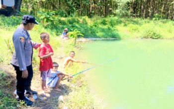 Embung dan Sungai Rawan, Polisi Gondang Bojonegoro Ingatkan Anak-anak Demi Keselamatan