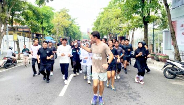 Kampanye Sungai Bersih Makin Kencang, Pelari Internasional Tiba di Bojonegoro