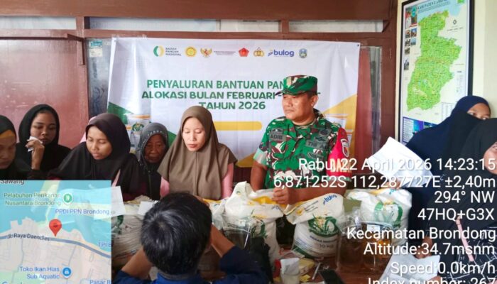 Bantuan Pangan di Brondong Lamongan Dijaga Ketat, Warga Lebih Tenang