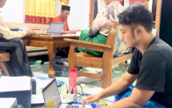 Kejar Target PTSL, Tim Desa Mudung Bojonegoro Rela Lembur Demi Warga